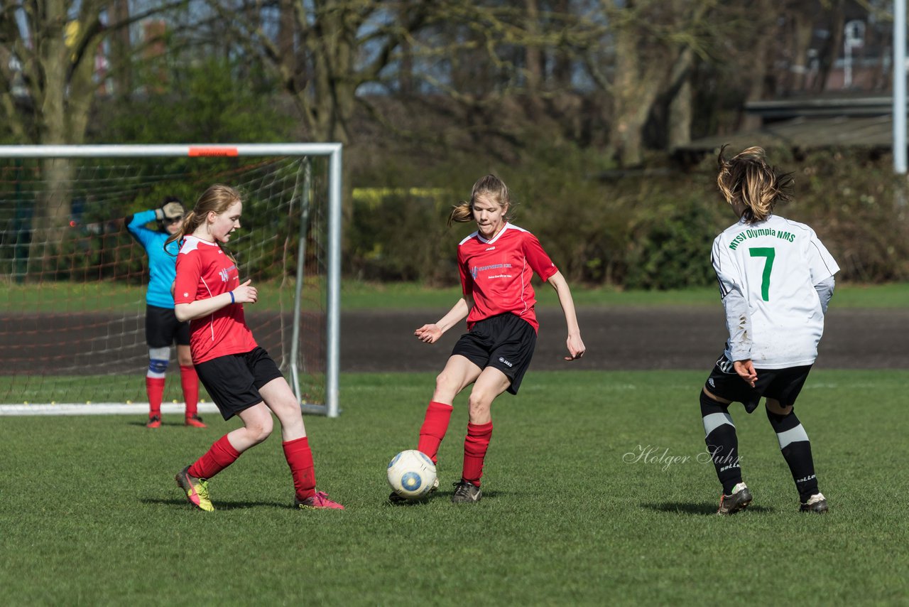 Bild 68 - C-Juniorinnen Kieler MTV -  MTSV POlympia Neumuenster : Ergebnis: 1:0